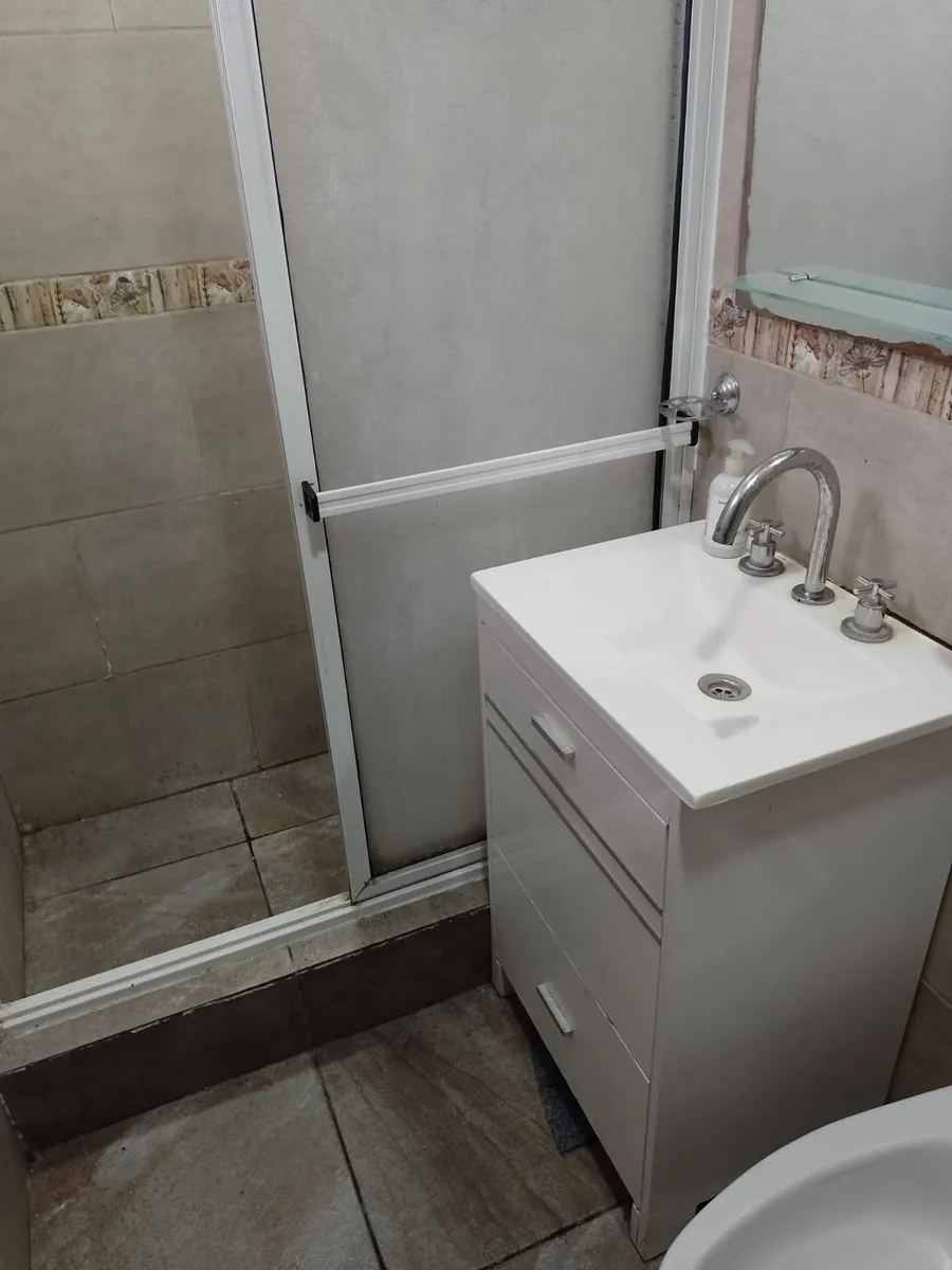 Casa En Venta En Las Toninas Con Jardín