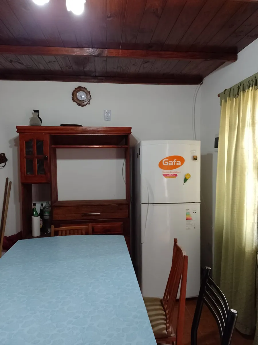 Casa En Venta En Las Toninas Con Jardín