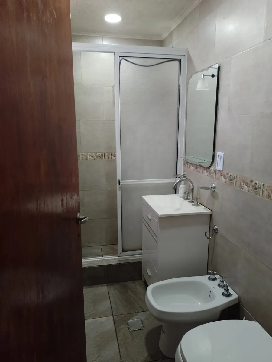 Casa En Venta En Las Toninas Con Jardín