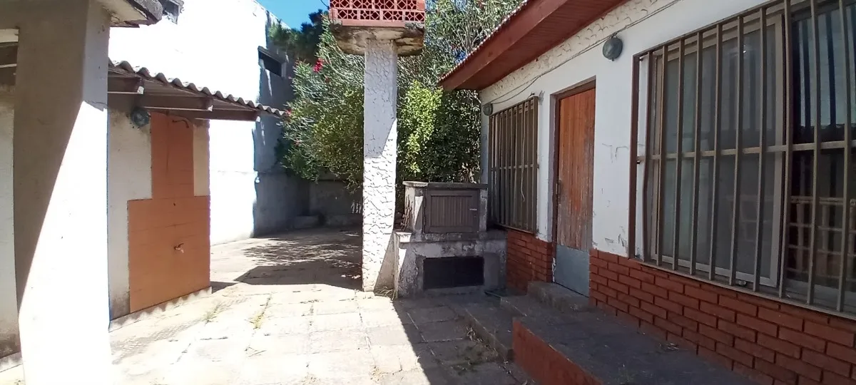 Casa Barrio Parque Golf. Dos parcelas. garage.