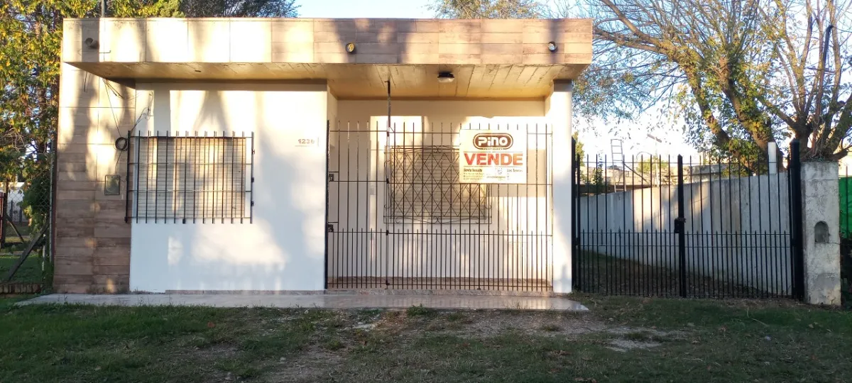 Casa En Venta En Santa Teresita