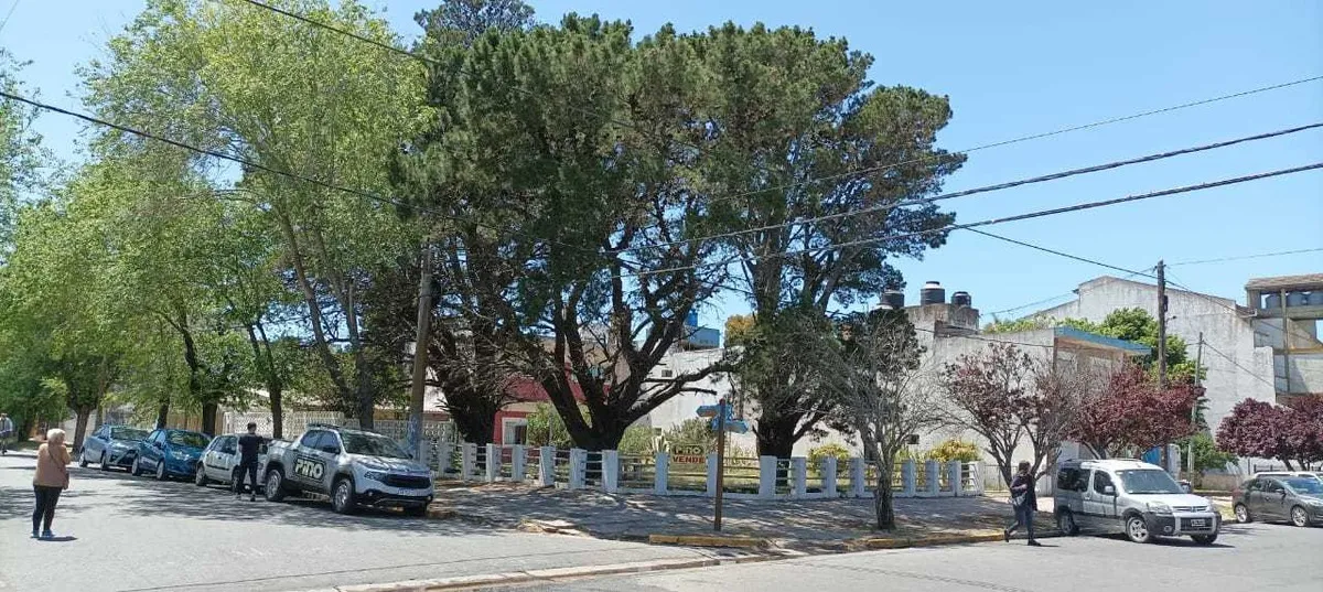 Santa Teresita. Venta. Lote Centrico 37 Esq 4.           Unico!