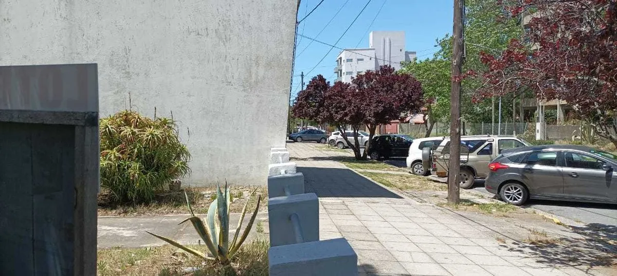 Santa Teresita. Venta. Lote Centrico 37 Esq 4.           Unico!