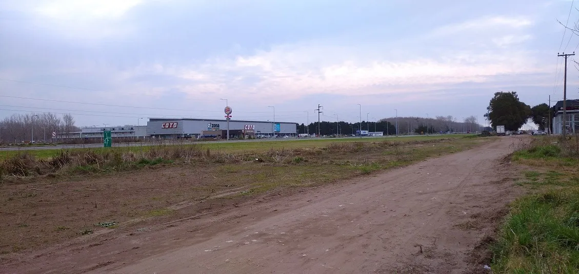 Pino Vende 4 Lotes Juntos Sobre Colectora De Mar Del Tuyu
