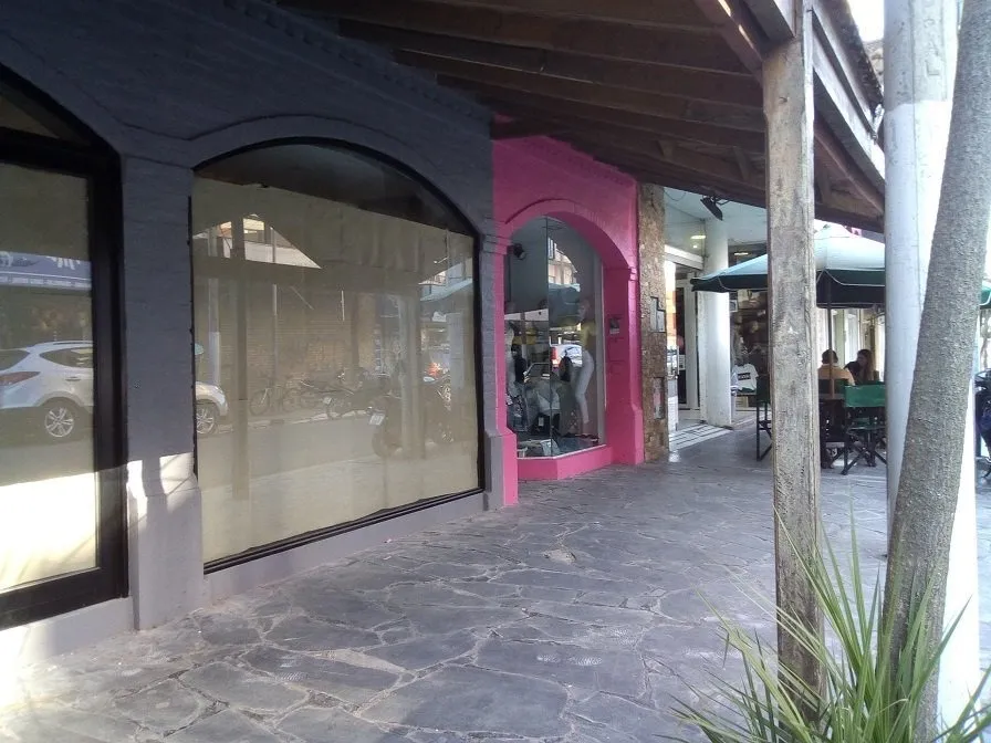 Local Sobre Calle Peatonal Santa Teresita