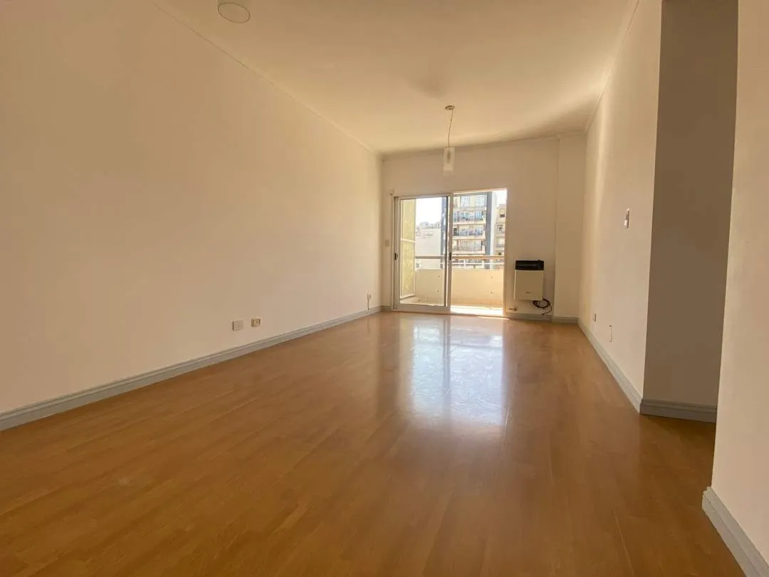AV. DIRECTORIO 1100, CABALLITO 3 ambientes c/balcón aterrazado y cochera propia