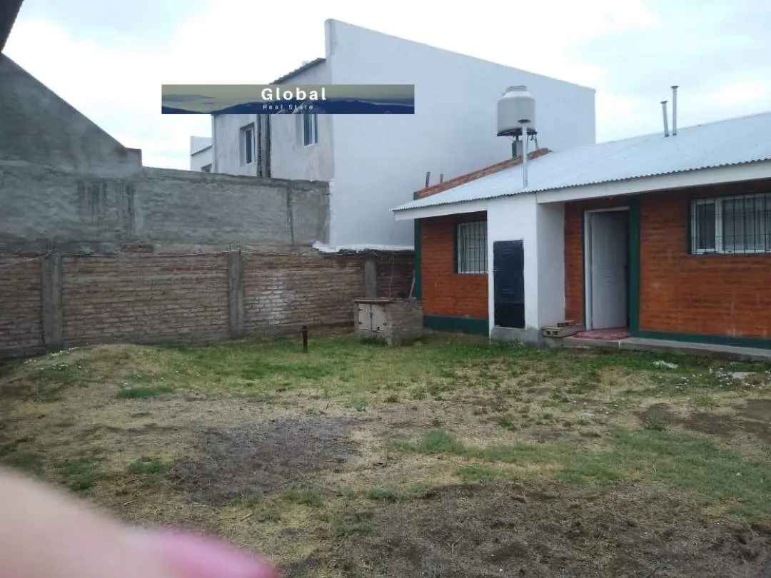 CASA EN VENTA FERNÁNDEZ ORO, RIO NEGRO PATAGONIA ARGENTINA