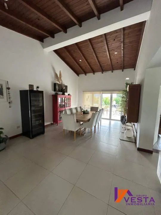 CASA EN ALQUILER CLUB DE CAMPO EL AYBAL ZONA AEROPUERTO