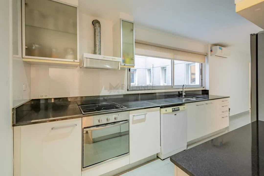 VENTA TERRAZAS DEL YACHT DEPARTAMENTO 4 AMB PUERTO MADERO ,DOS COCHERAS