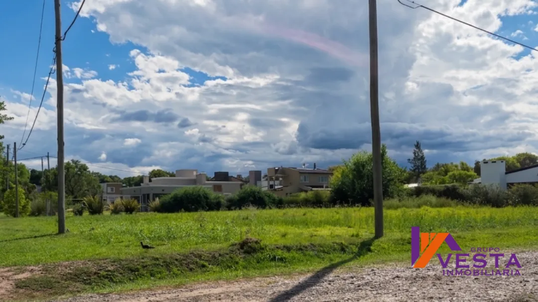 BARRIO PRIVADO LOS OLMOS-TERRENO-VENTA-ESQUINA-CERRILLOS-SALTA