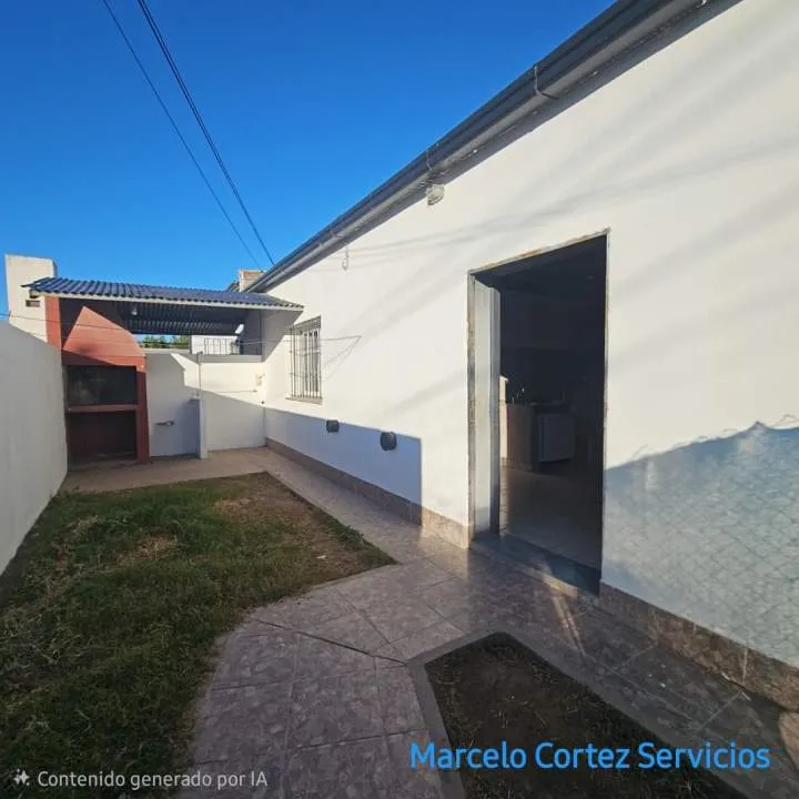 ALQUILO DEPARTAMENTO CON PATIO - Dir. Entre Rios 640 - B.° Alberdi
