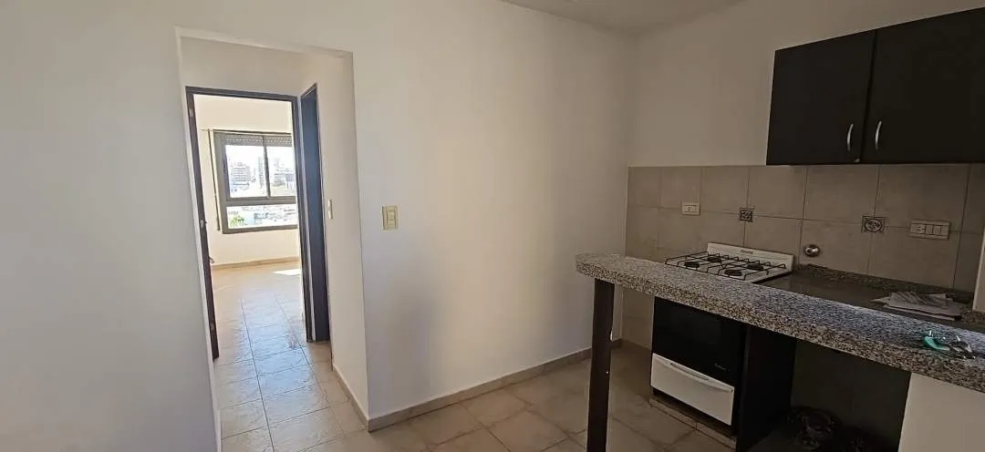 DEPARTAMENTO EN ALQUILER - 1 DORMITORIO - CALLE: 9 DE JULIO 568