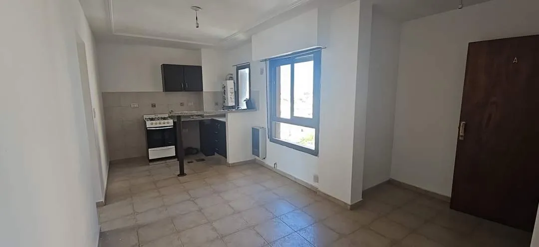 DEPARTAMENTO EN ALQUILER - 1 DORMITORIO - CALLE: 9 DE JULIO 568