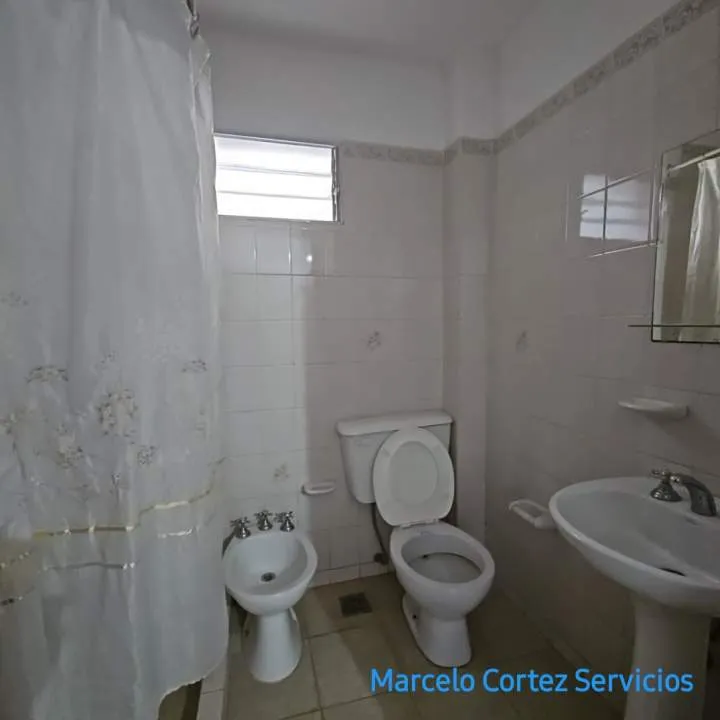 Departamento en Alquiler - Monoambiente con patio - Macrocentro