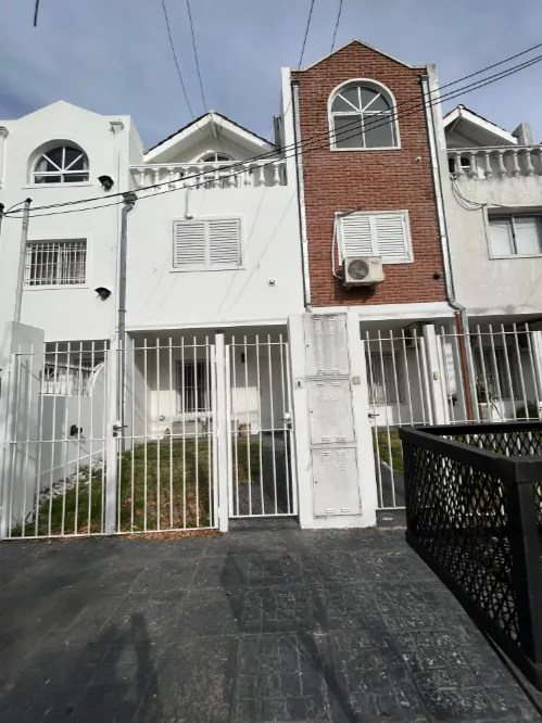 Triplex-Alquiler-Ciudad Jardín