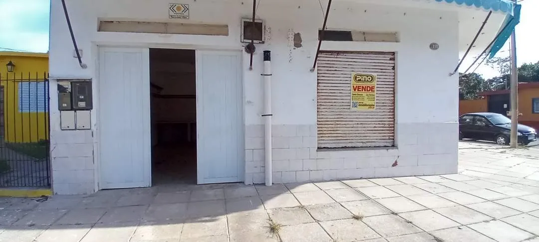 Hermoso local con vivienda y gas natural en Santa Teresita