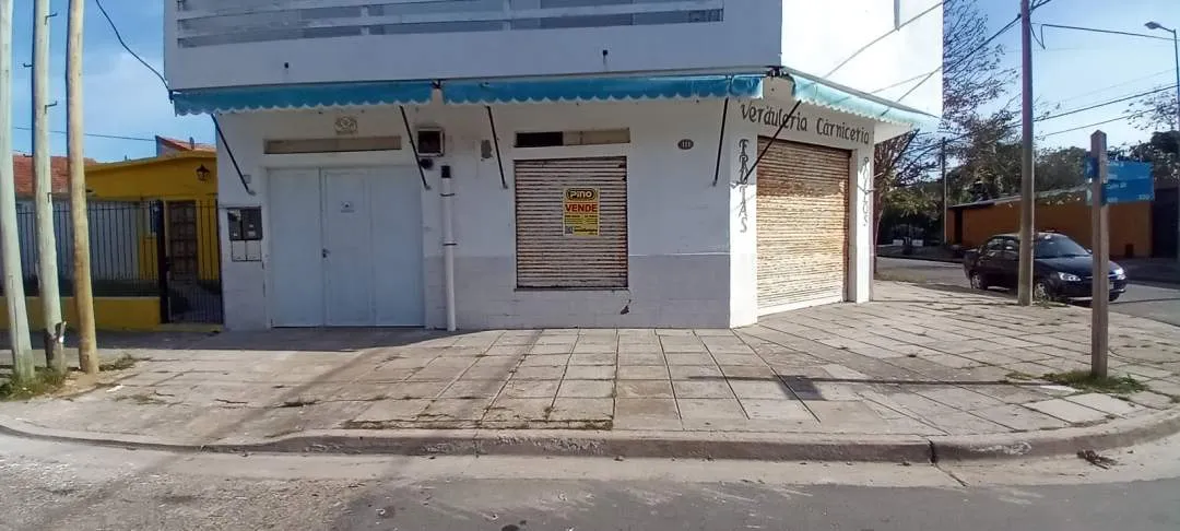 Hermoso local con vivienda y gas natural en Santa Teresita