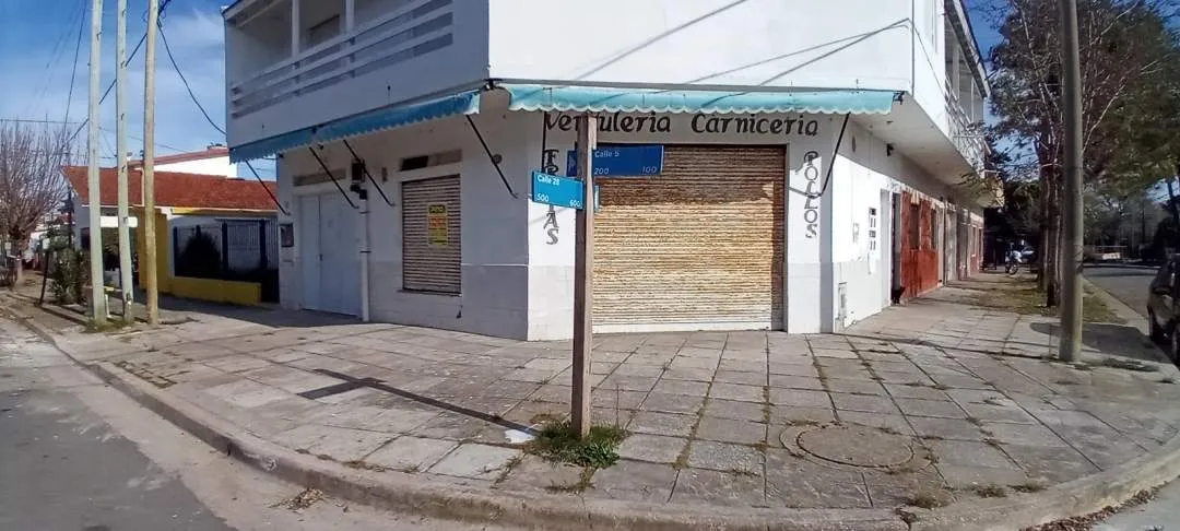Hermoso local con vivienda y gas natural en Santa Teresita