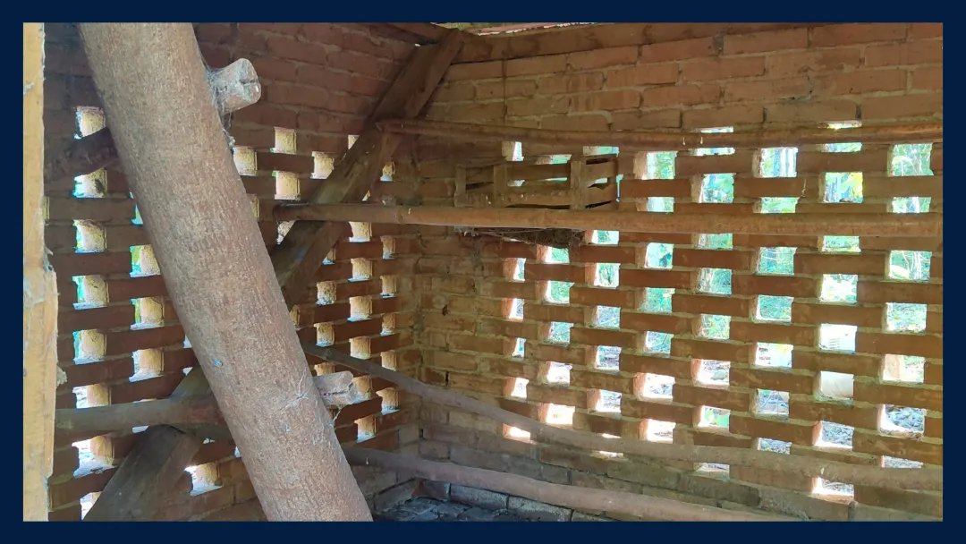 CHACRA con CASA Neoclasica - Capiovi, Misiones.