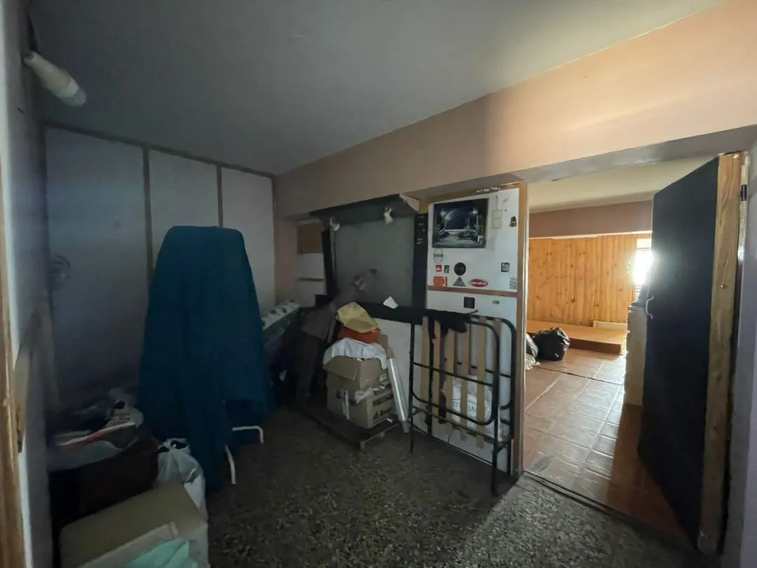 Venta en Block-Local + Casa 3amb
