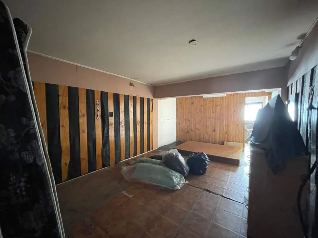 Venta en Block-Local + Casa 3amb