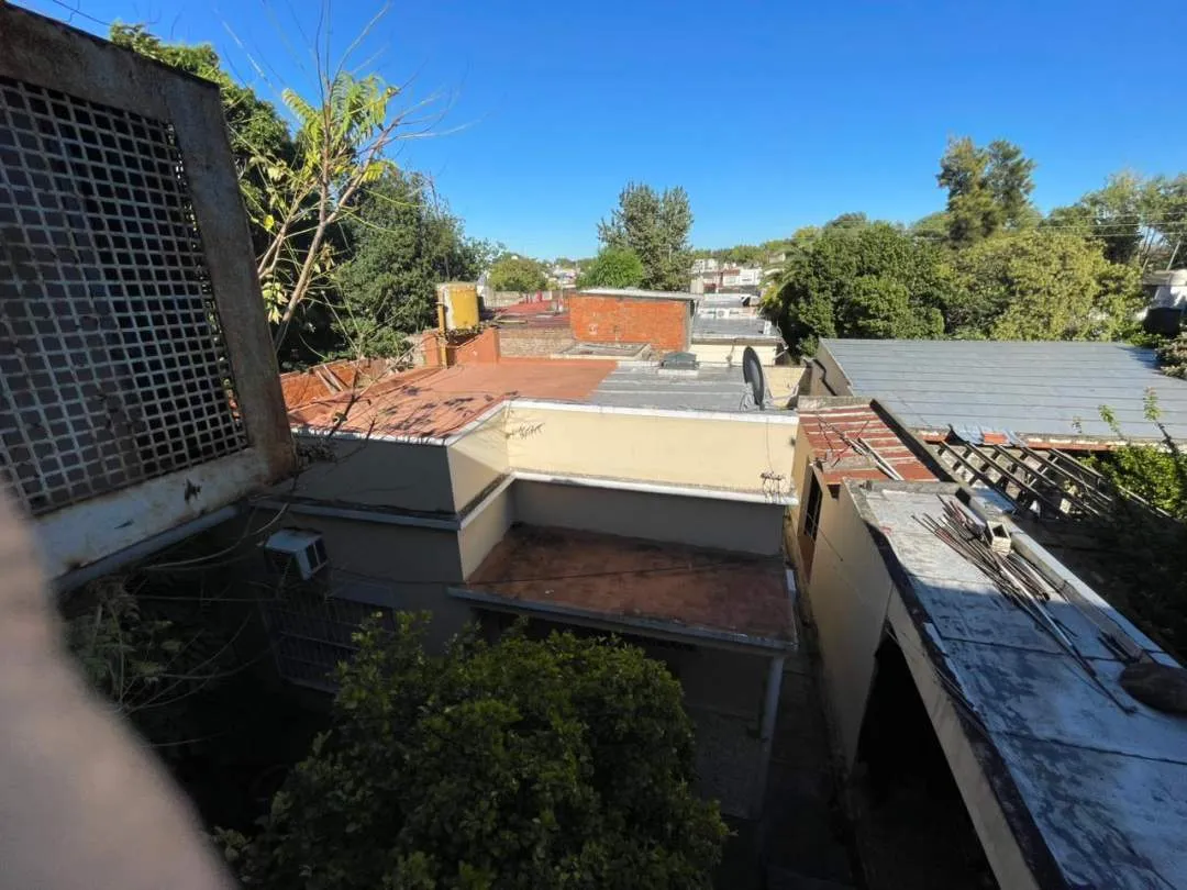 Venta en Block-Local + Casa 3amb
