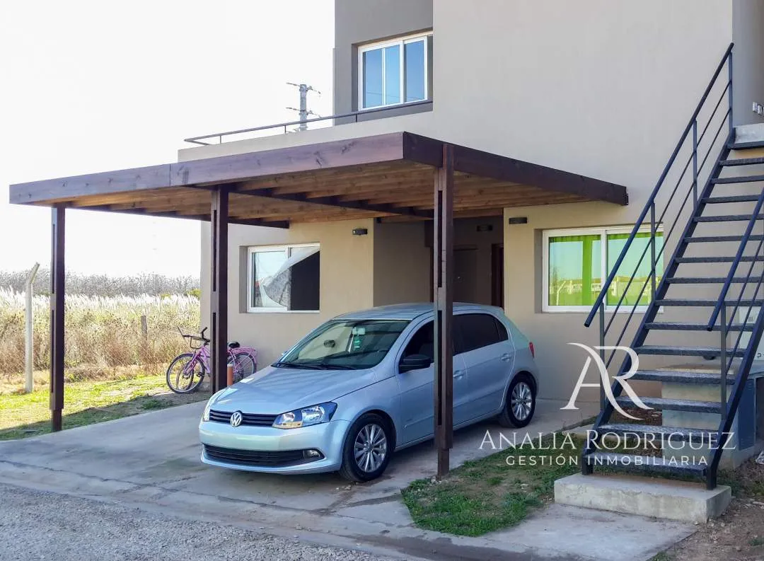 ALQUILER | DEPARTAMENTO 2 AMBIENTES CON JARDÍN, PARRILLA Y COCHERA EN LA MADRUGADA II – PILAR