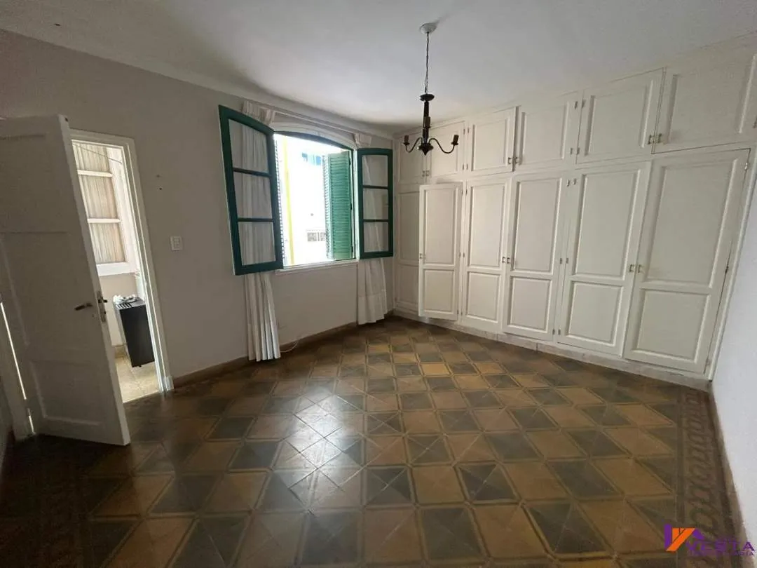 CASEROS 1300 * CASA EN VENTA * MACROCENTRO -SALTA