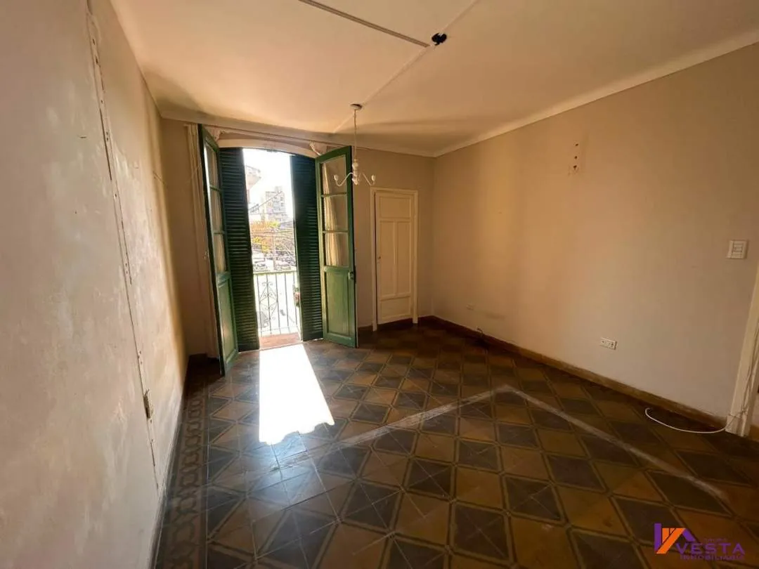 CASEROS 1300 * CASA EN VENTA * MACROCENTRO -SALTA