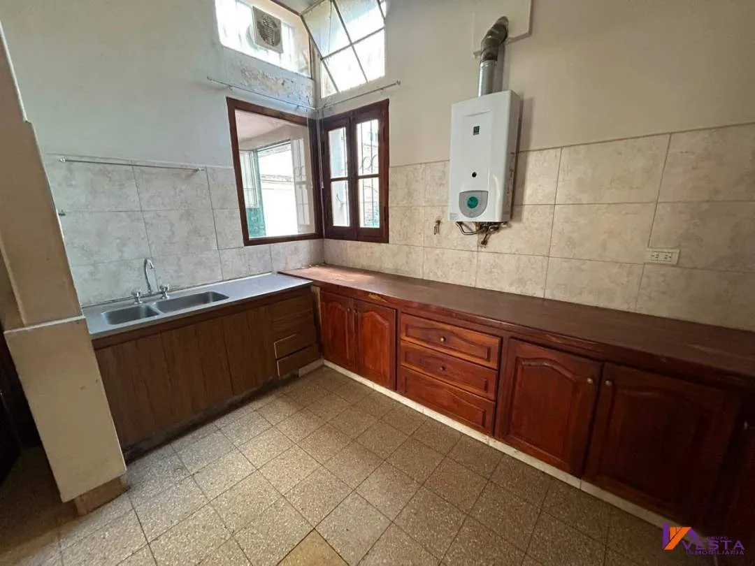 CASEROS 1300 * CASA EN VENTA * MACROCENTRO -SALTA