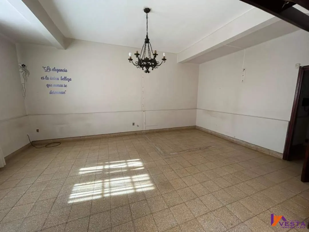 CASEROS 1300 * CASA EN VENTA * MACROCENTRO -SALTA