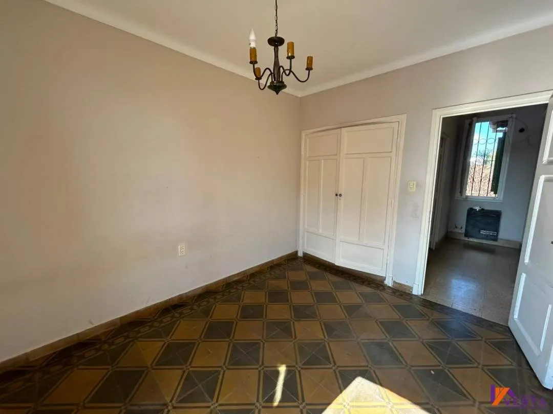 CASEROS 1300 * CASA EN VENTA * MACROCENTRO -SALTA
