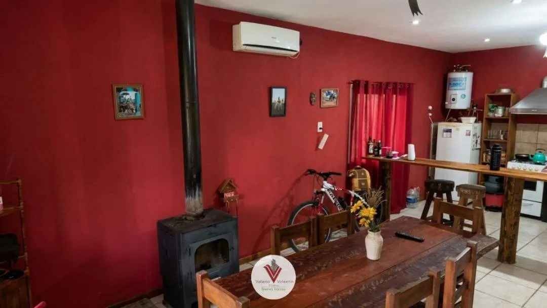 Casa 2 Dorm. | 200 m² | Amplio Patio con Deposito |Zona Termas