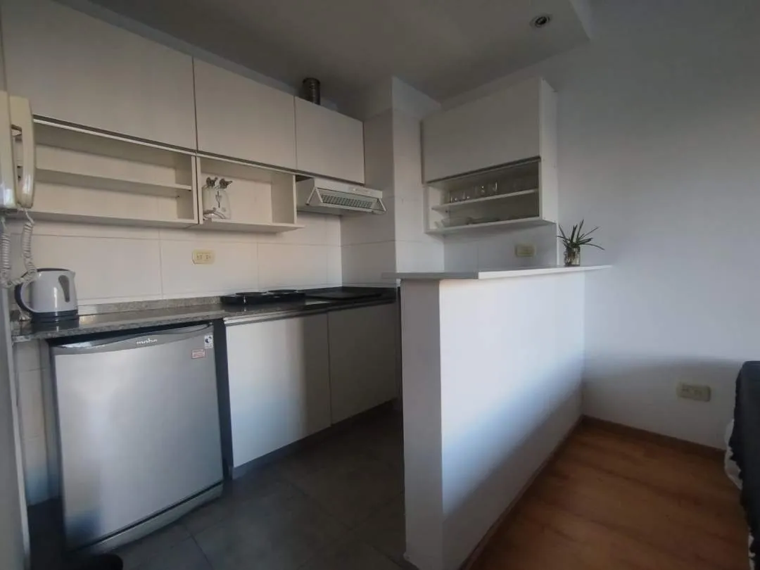 ALMAGRO. Av. CORRIENTES al 3100. Gran Ambiente en Edificio con Full Amenities