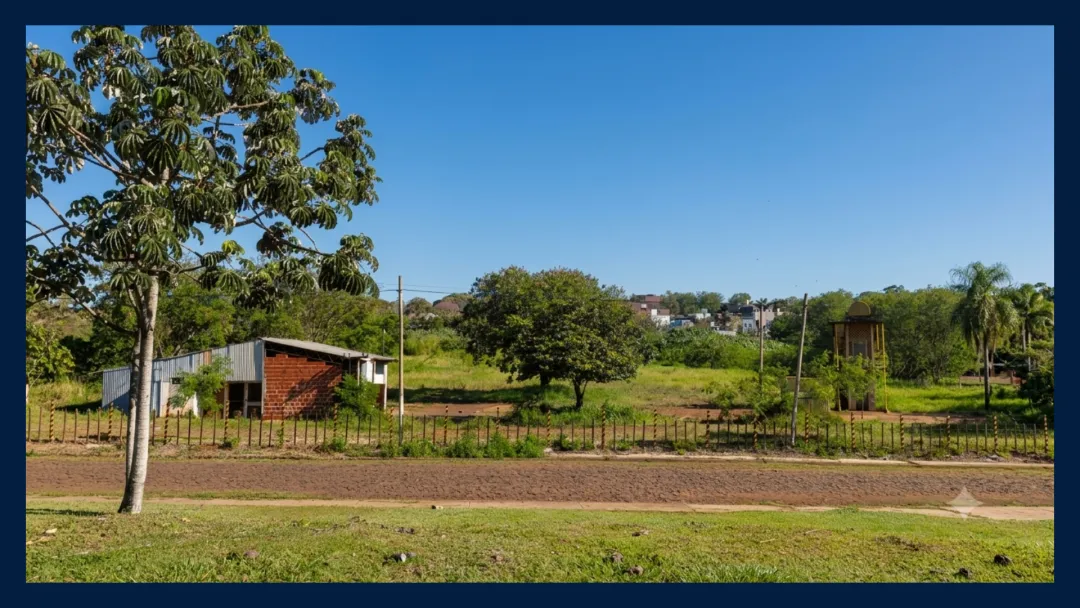 LOTE DE 1265 m2 en ESQUINA A METROS DE LA AV. MONSEÑOR DE ANDREA