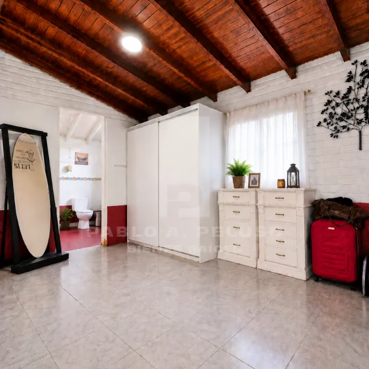 VENTA CASA 5 AMBIENTES EN MARIANO ACOSTA, AGUSTÍN FERRARI. ZONA OESTE. BUENOS AIRES.