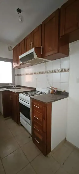 DEPARTAMENTO EN ALQUILER - 1 DORM. C/patio - CALLE: COLÓN 565