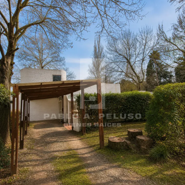 VENTA CASA 6 AMBIENTES. MERLO. ZONA OESTE. BUENOS AIRES.