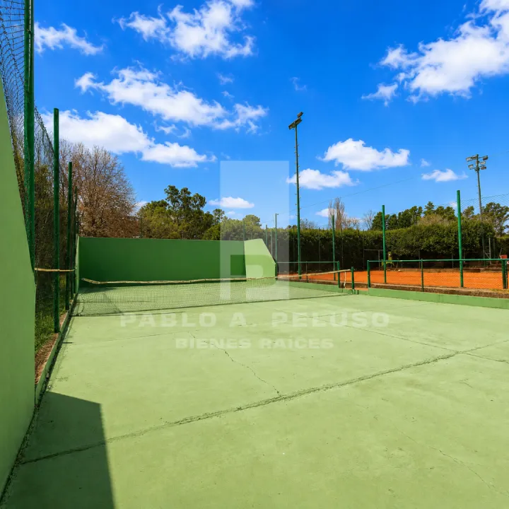VENTA CASA 6 AMBIENTES. MERLO. ZONA OESTE. BUENOS AIRES.