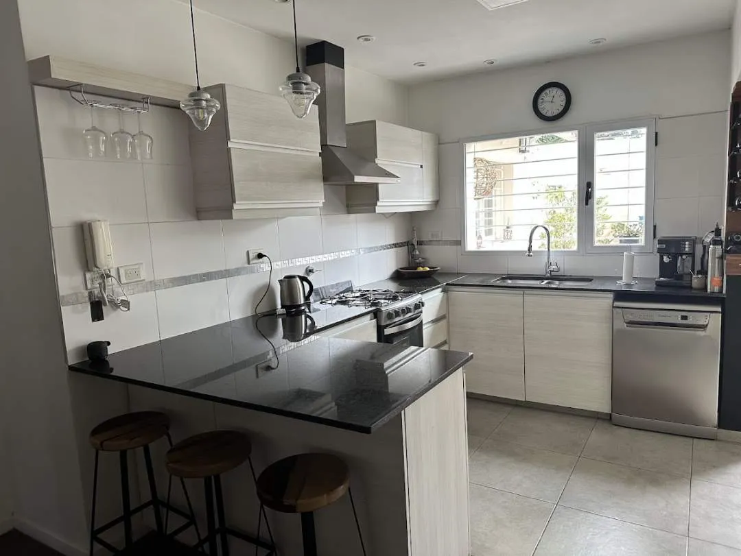 Hermosa casa en alquiler en Ciudad Jardin