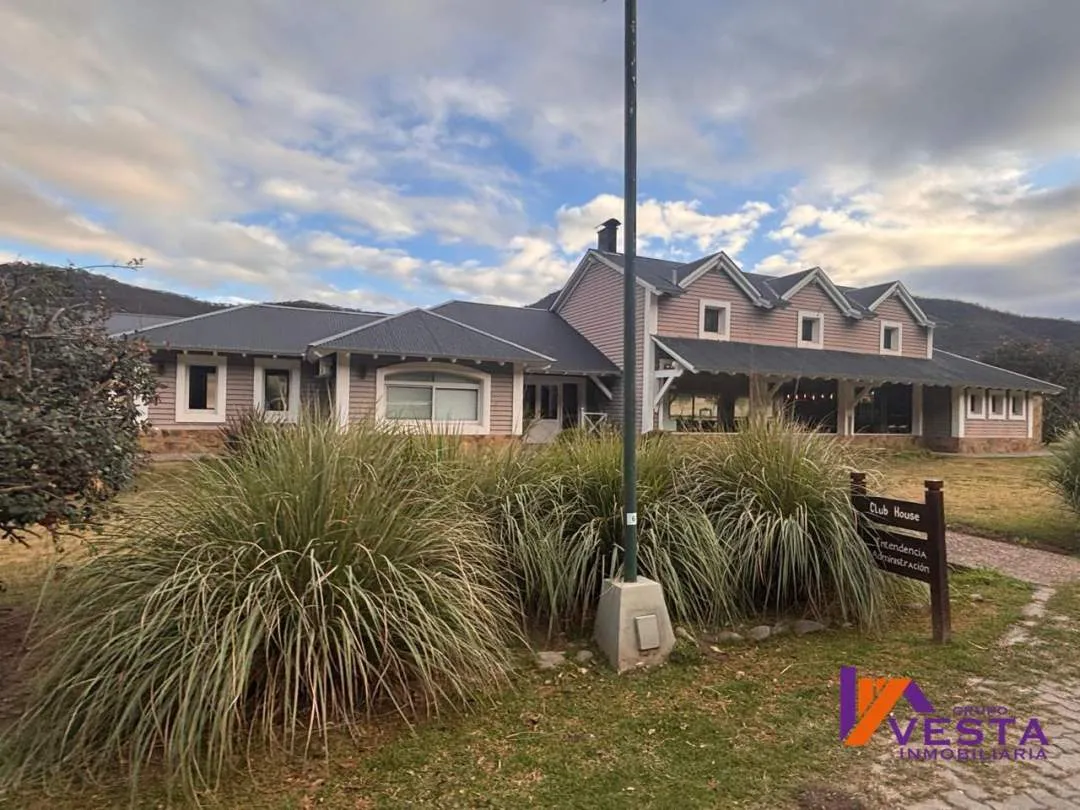 VALLE ESCONDIDO CLUB DE CAMPO-TERRENO RESIDENCIAL DE CATEGORÍA-VENTA-SALTA