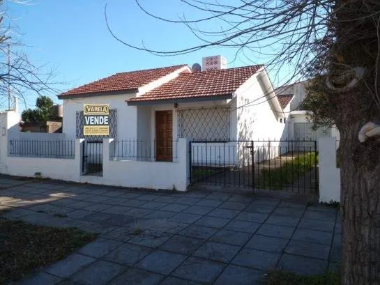 CHALET 3 AMB + DEPTO 2 AMB