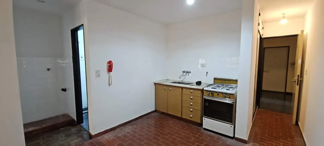 DEPARTAMENTO EN ALQUILER - 1 DORMITORIO - calle. HIPOLITO IRIGOYEN 680, RIO CUARTO