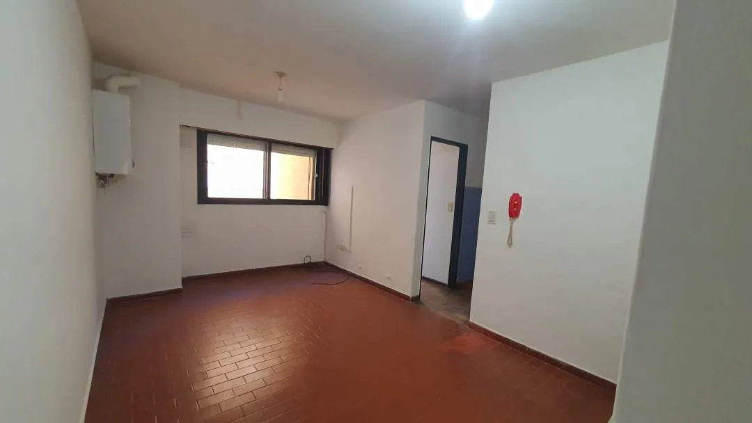 DEPARTAMENTO EN ALQUILER - 1 DORMITORIO - calle. HIPOLITO IRIGOYEN 680, RIO CUARTO