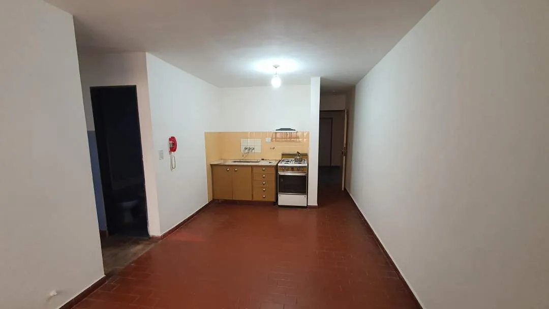 DEPARTAMENTO EN ALQUILER - 1 DORMITORIO - calle. HIPOLITO IRIGOYEN 680, RIO CUARTO