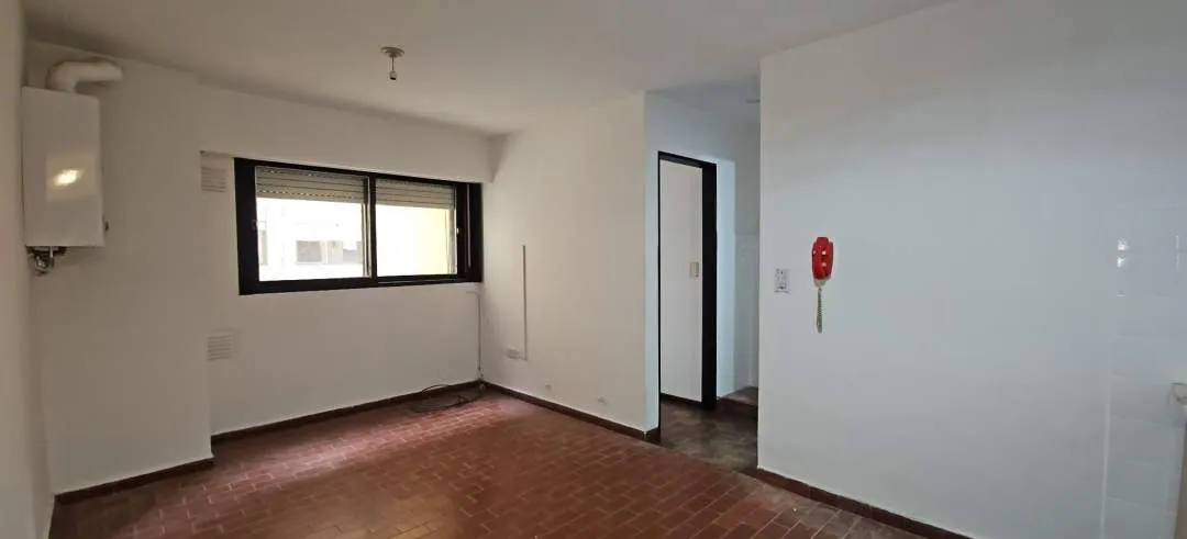 DEPARTAMENTO EN ALQUILER - 1 DORMITORIO - calle. HIPOLITO IRIGOYEN 680, RIO CUARTO
