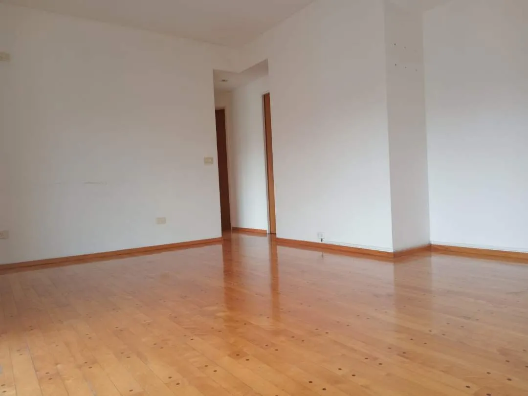 Venta de 2 ambientes semipiso Caballito Zona Barrio Inglés