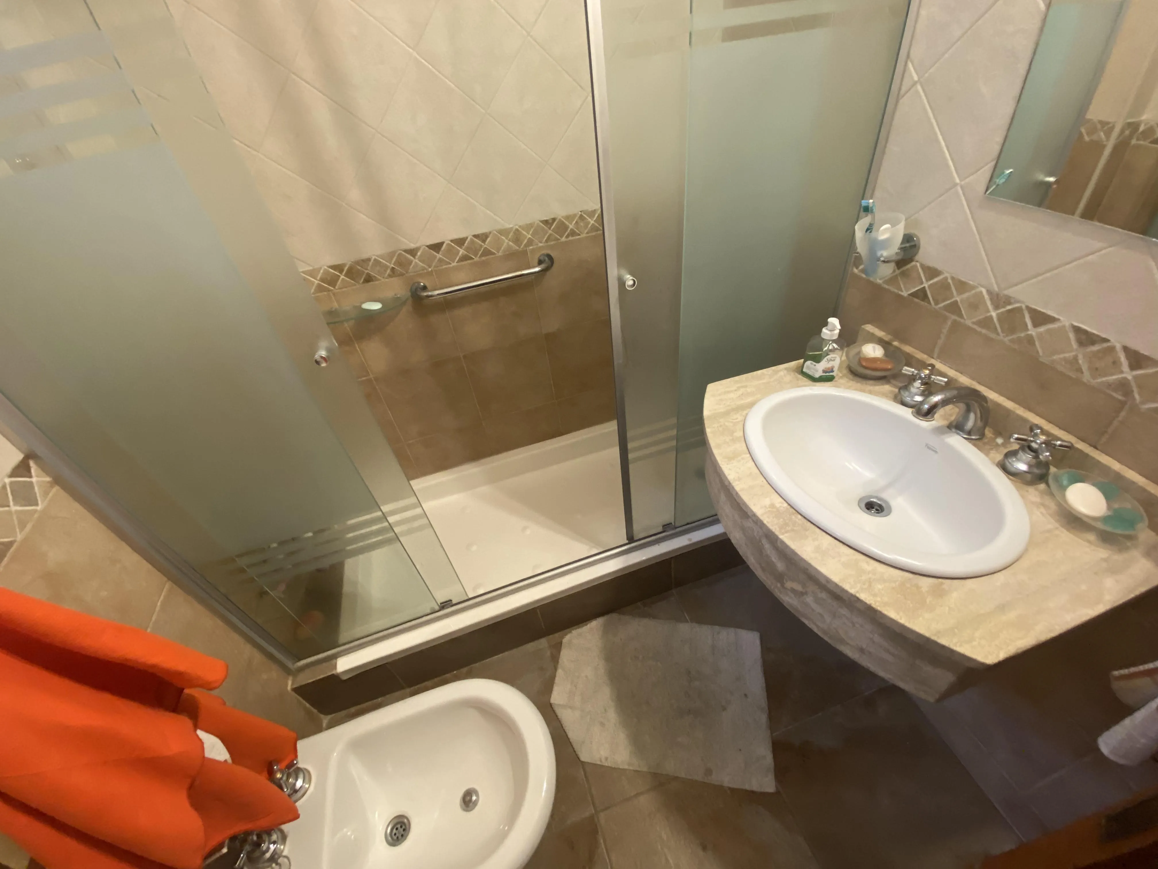 BILLINGHURST 400. ALMAGRO, Exp 160.000 Alquiler Temporario de 3 ambientes c/lavarropas