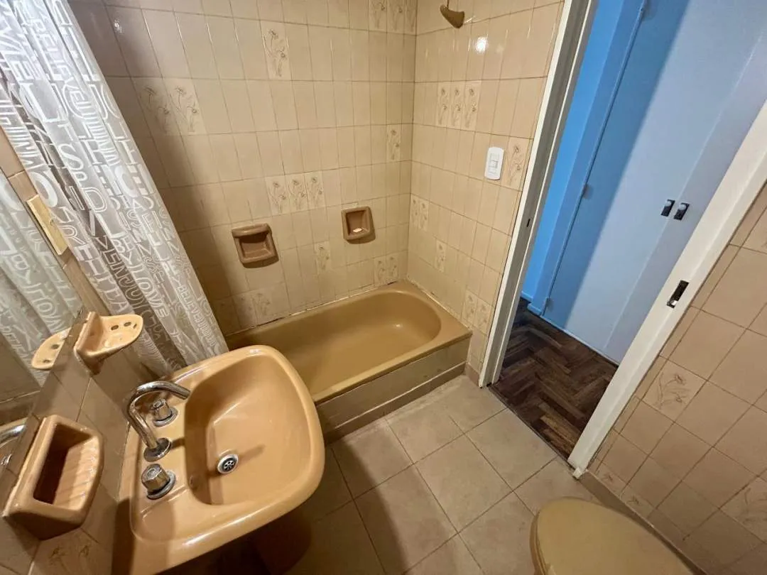 PACHECO DE MELO 2400, RECOLETA EXP. 160.000 2 ambientes en recoleta, al frente con balcón