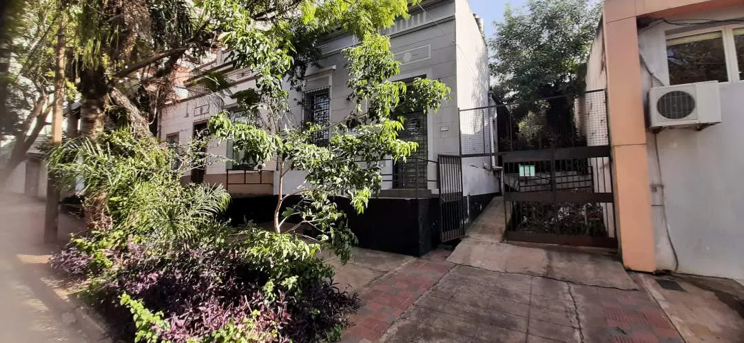 Casa Céntrica Oportunidad